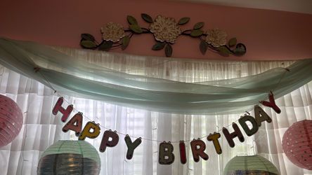 happy birthday banner and decor all for $7