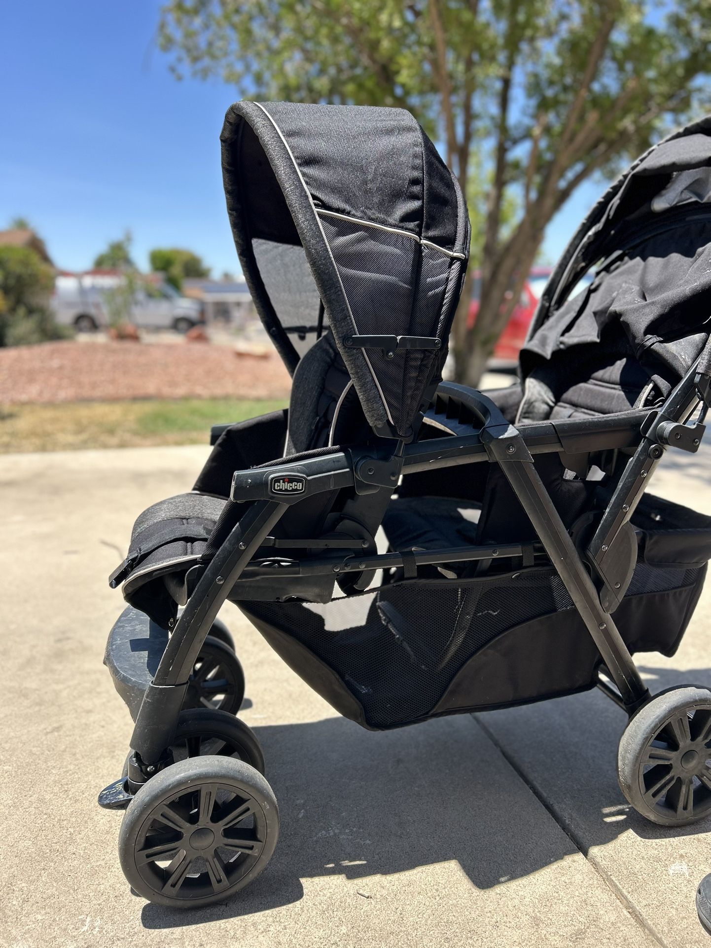 Stroller ! Kids , Toddlers . Outdoors