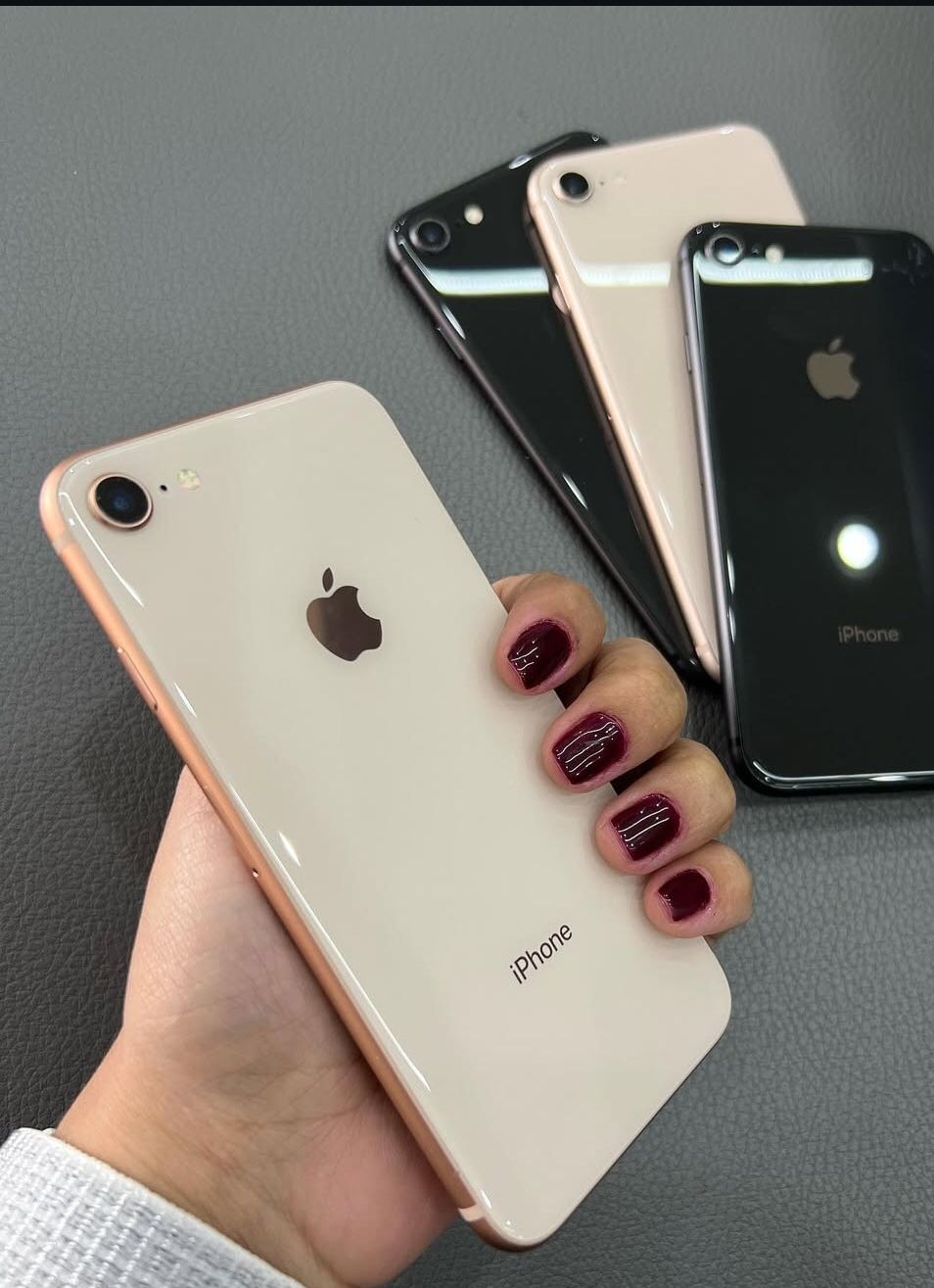 𝚒𝙿𝚑𝚘𝚗𝚎 8