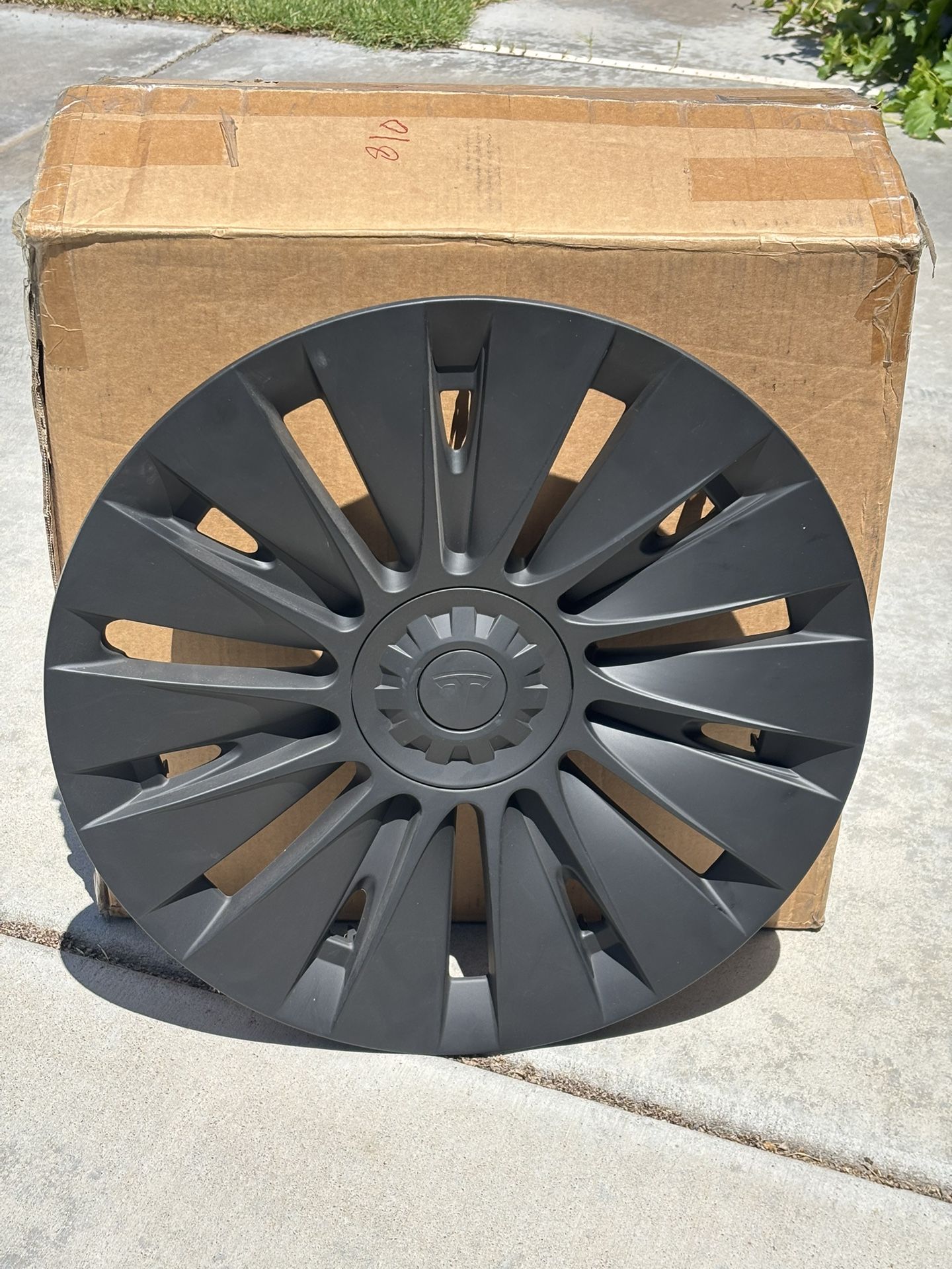 Tesla 21in. Wheel Covers OEM matte Black Fits Y Model 2021-22-23