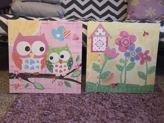 2 canvases; 21 in x 20 inches each