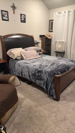 Queen size bed frame nice