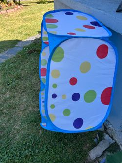Ball pit