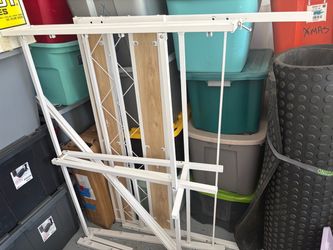 Full-size bedframe