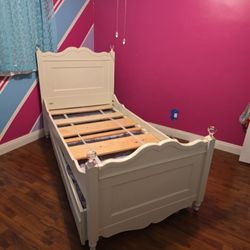 Wood Twin Size Trundel Bed Girls Room 