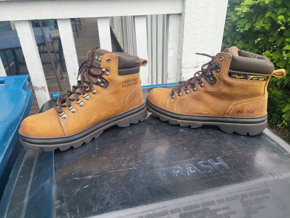 Mens size 12 Ad Tec Men's Crazy Horse Leather Boots Work Hiker Boot - worn one time like new