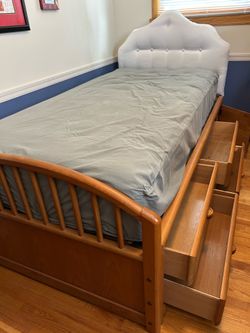 Youth Bedroom Set for sale (oak)