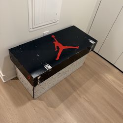 Air Jordan LARGE Wooden Shoe Box / Case Custom