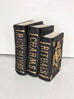 Witch Spell Books Faux Book Stack Magic Potions Halloween Decor Prop