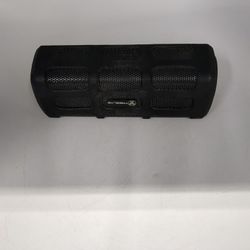 TREBLAB FX100 Wireless Bluetooth Speaker. 