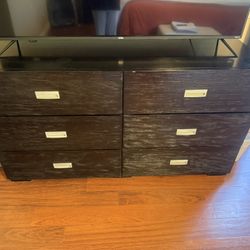 Dresser & Matching Nightstand