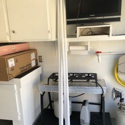 Four 8 Foot Utility Bulbs For Shop Lights 