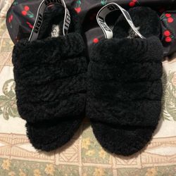Ugg Skippers