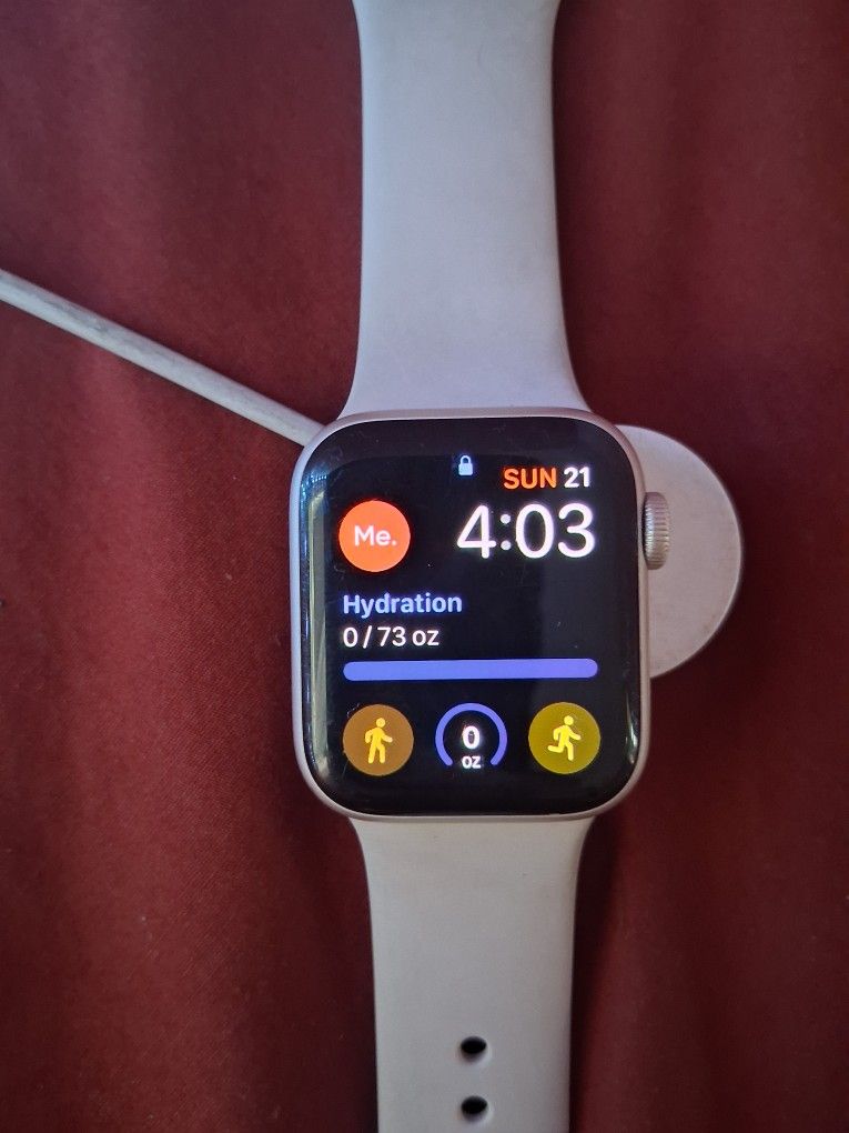Apple Watch SE - Like New