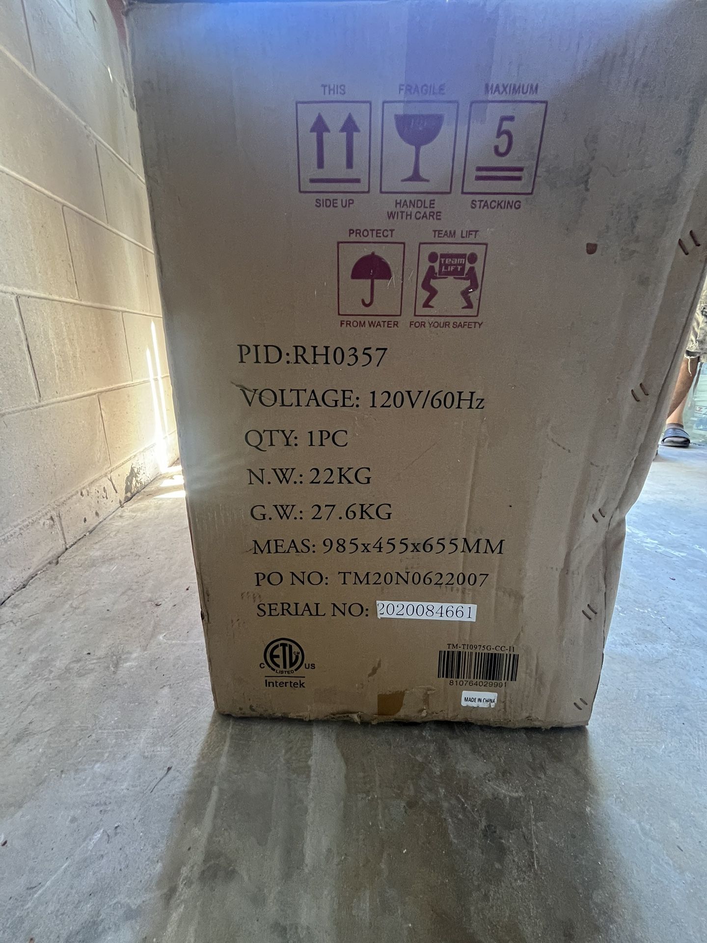 Range Hood.