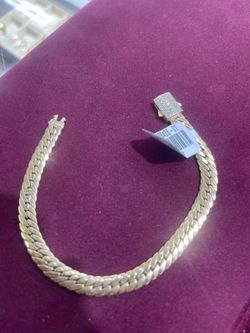 Bracelet