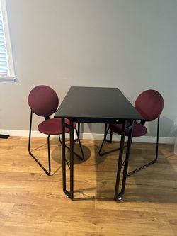 Dining set: table and 2 chairs