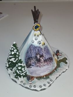 2009 Hawthorne Village Spirit Of The Wild Collectable