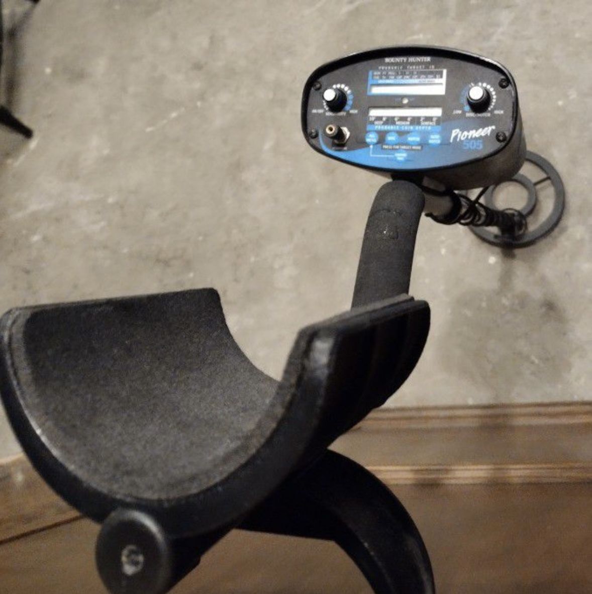 Bounty Hunter Pioneer 505 Metal Detector