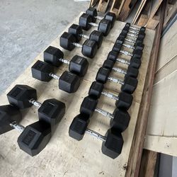 New pair of 5,10,15,20,25,30,45,50,55 and 60lb rubber dumbbells NEW IN BOX $630