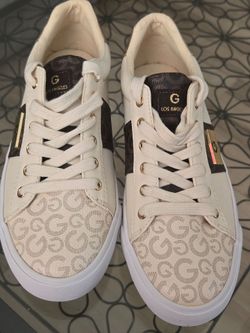 Tennis size 8M
