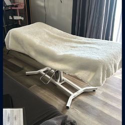 Equipro Professional Lash, Tattoo, Waxing, Esthetician Bed