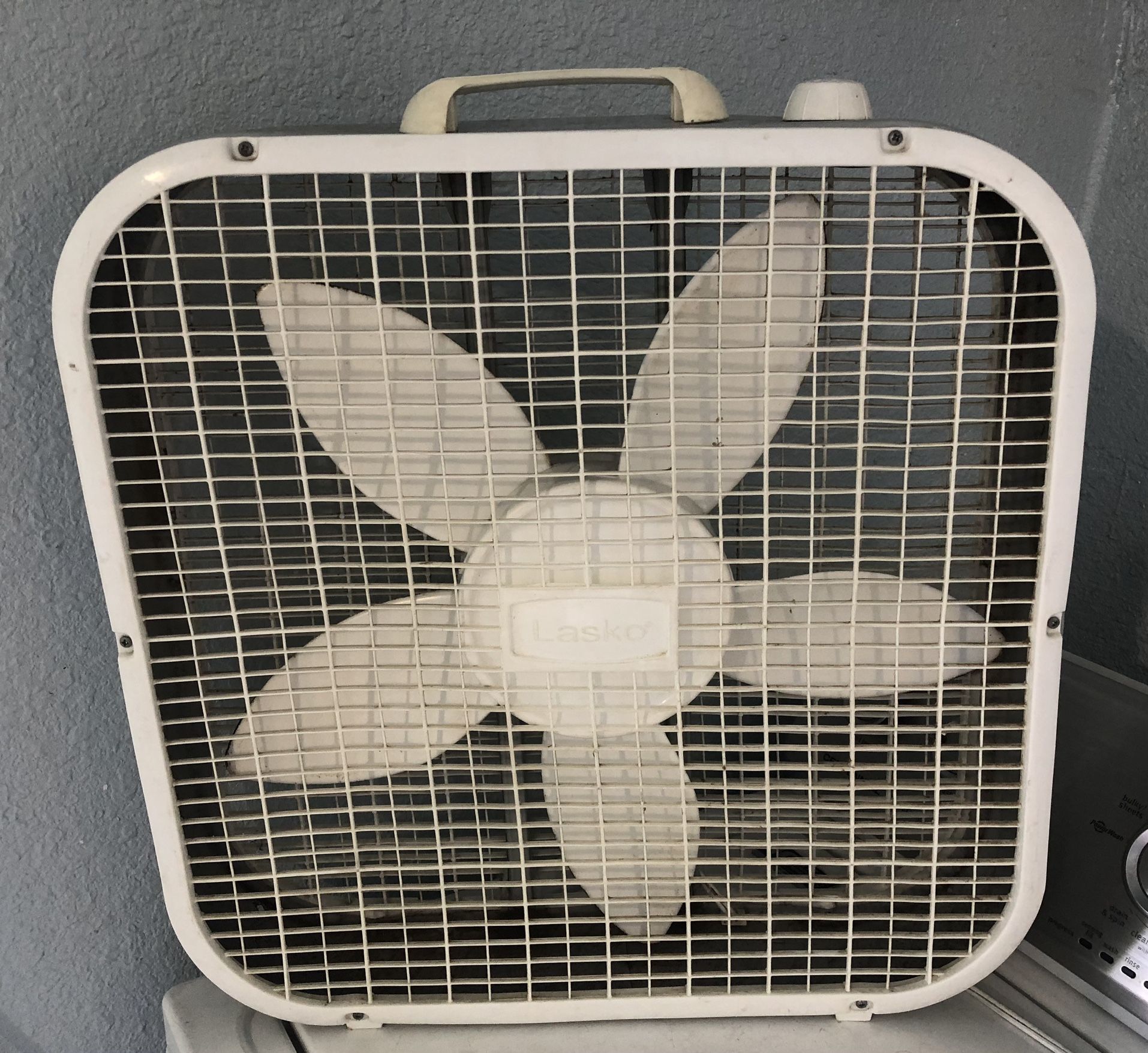 Lasko 20” Box Fan, 3 Speed