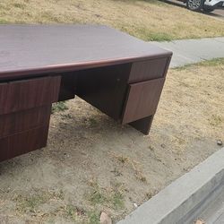 Free Desk