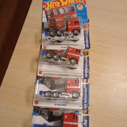  2025 Optimus Prime Hot Wheels  104/250