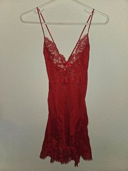 (XS) SKIMS Romance Lace Mini Slip Dress in Cranberry ❤️