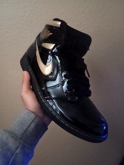 Jordan 1 High Black Gold