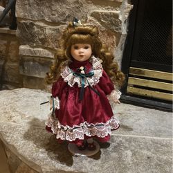 Porcelain Doll Collectors Choice 