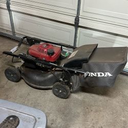 Moving Sale Honda lawn mower 