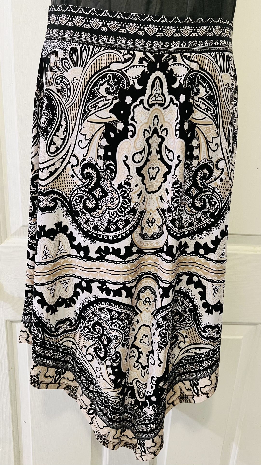 Very beautiful women Skirt size (m)only $7