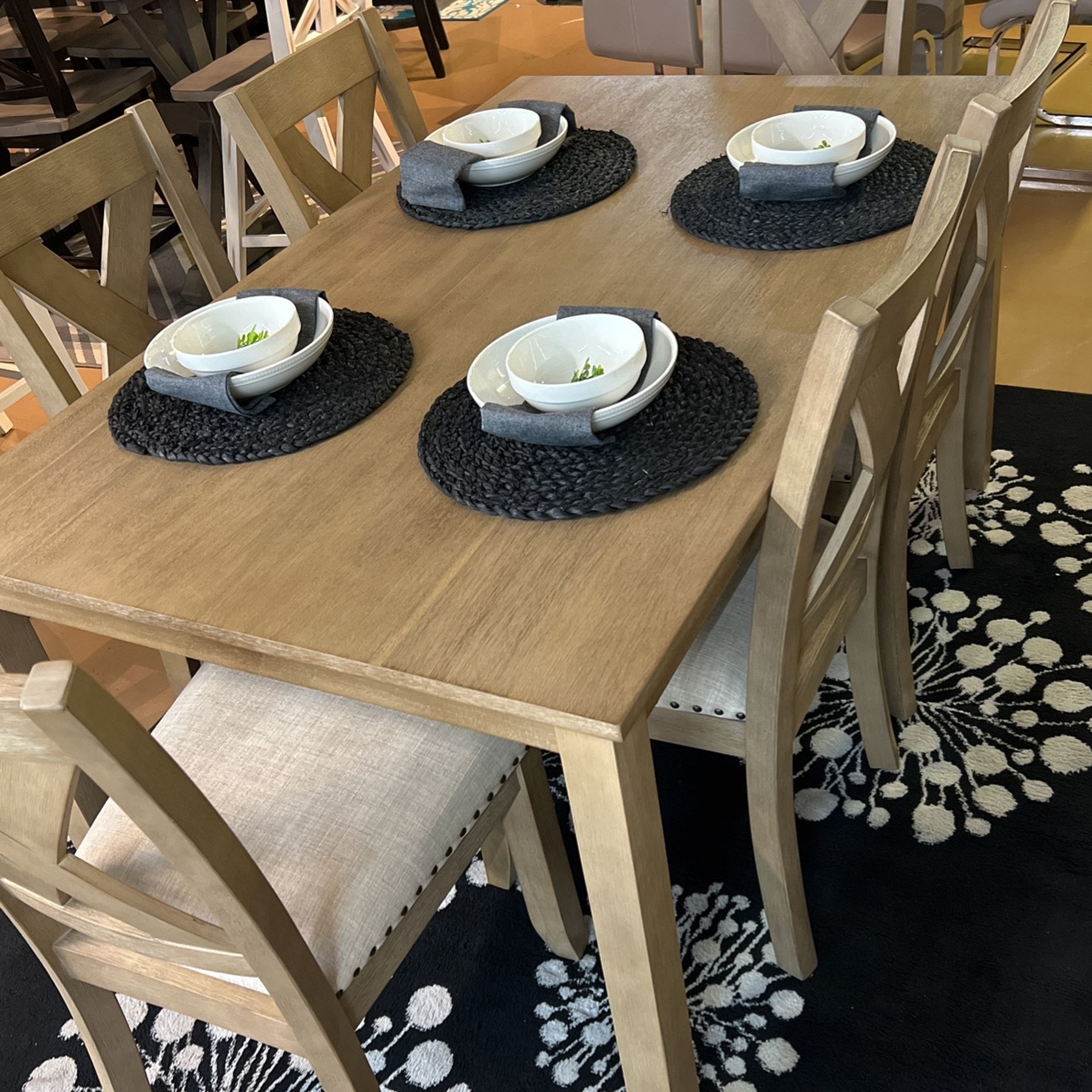 7 Piece Dining Set!