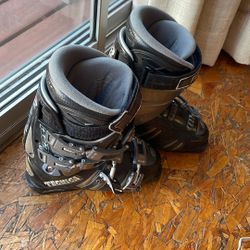 Ski Boots Used 