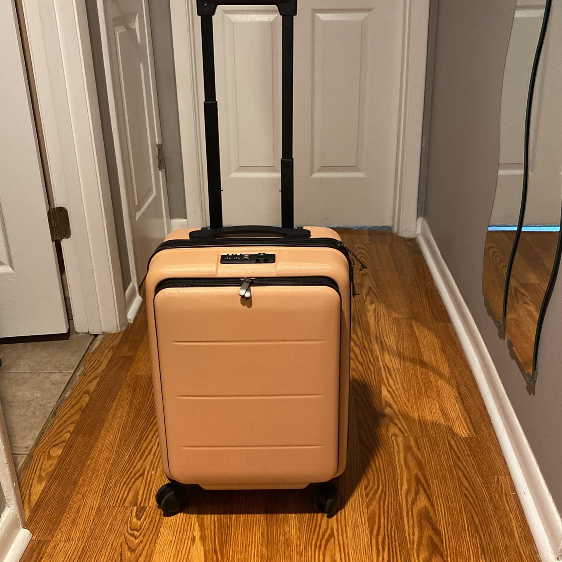 Ultra Light Carryon /Computer 4 wheel Suitcase  20x13x9