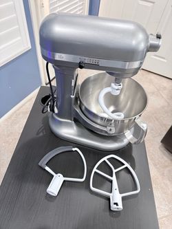 KitchenAid 6-Quart Bowl-Lift Stand Mixer (590W, Silver) + 4 Attachments