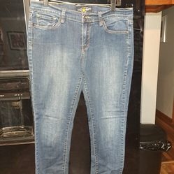 Lucky Brand Blue Denim Capri 12/31