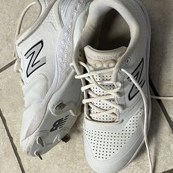 3 Pairs of New Balance Men’s Baseball Metal Cleats, Size: 9