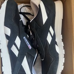 Reebok Classic Junior Size 6