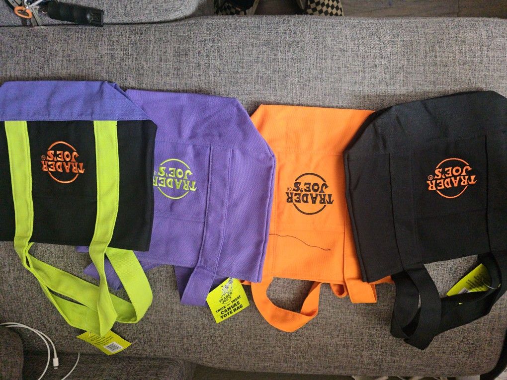Set Of 4 Trader Joe's Trick Or Treat Bags