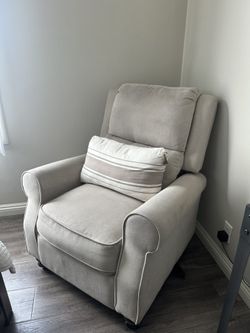 Recliner Seat 