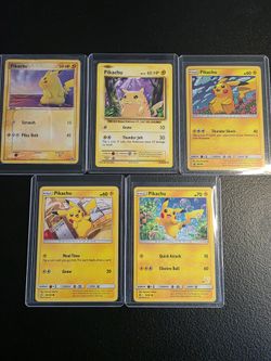 Pokemon cards pikachus