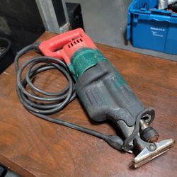 Heavy Duty Milwaukee Sawzall 