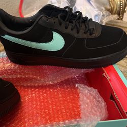 Nike Turquoise Blue Size 10/41