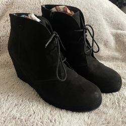 Women/ankle Bootie/black/9.5