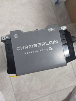 Chamberlain myQ Garage Door Opener Motor Unit