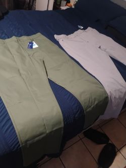 Kaki style golf pants. Gray and Olive Green color. 46x32