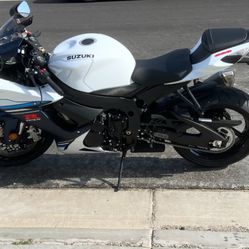 2023 Suzuki Stock Fender 